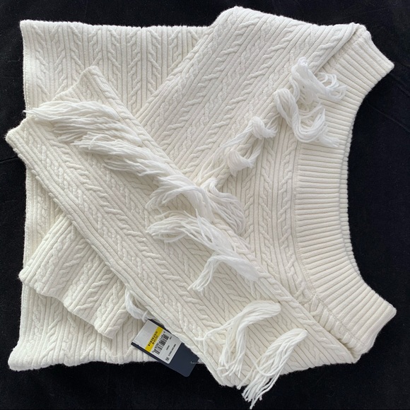 Rachel Roy Off the Shoulder Fringe Sleeve Sweater CA - Picture 4 of 5